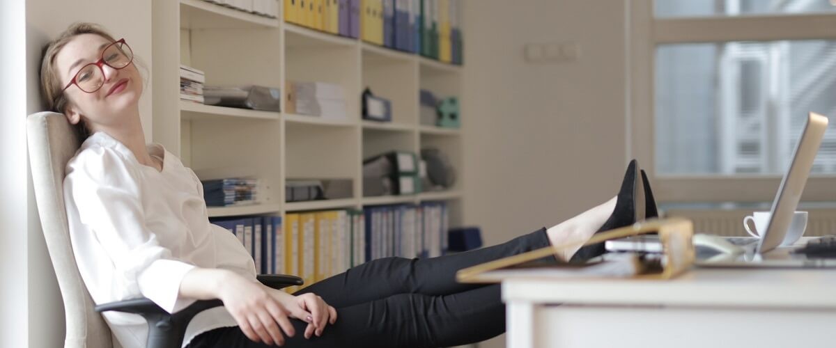 secretaresse-ontspannen-selectie-1200-tiny.jpg